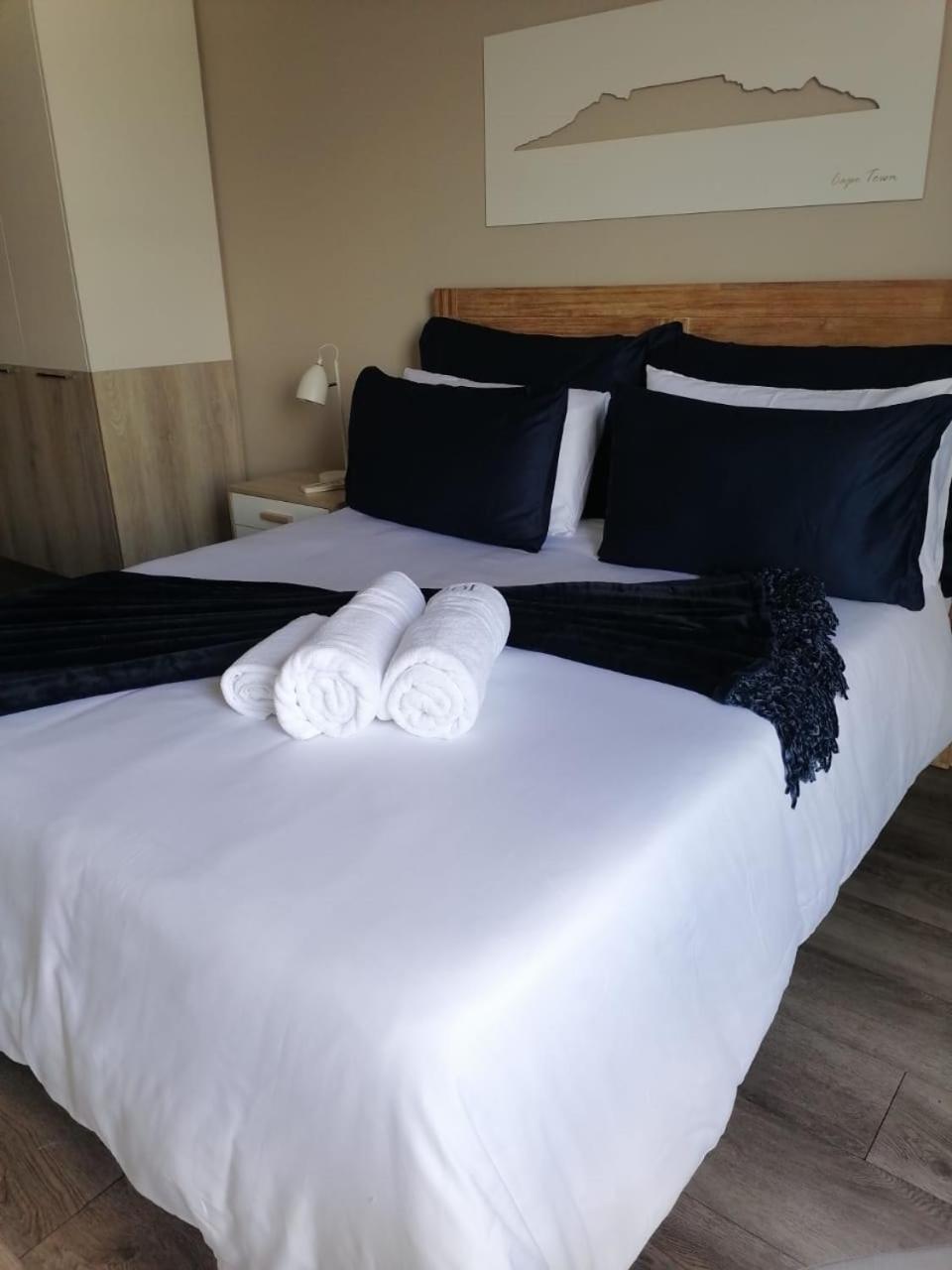 Menlyn Maine Trilogy Apartment 1010 Pretoria-Noord Buitenkant foto